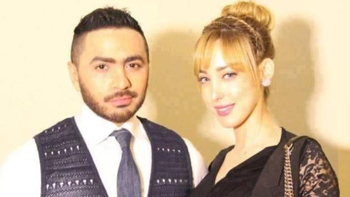 Tamer Hosny et son épouse marocaine Basma Boussel. 
