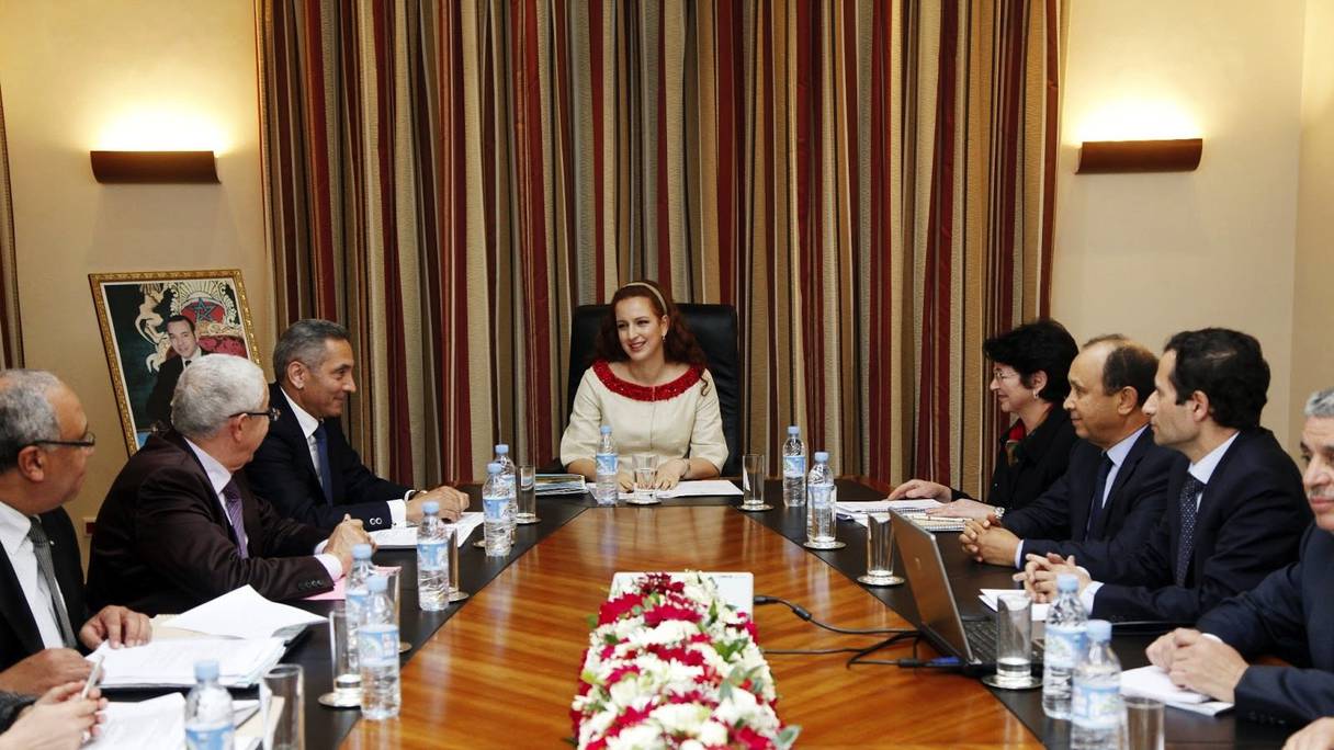 En mars dernier, la princesse lalla Salma présidait la réunion de l'Assemblée générale de l'association Lalla Salma de lutte contre le cancer
