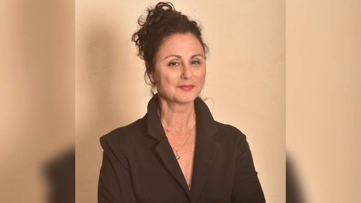 Agée de 62 ans, l’Israélo-Marocaine Hanna Azoulay Hasfari signe des films depuis 1994, date de la sortie de «Sh'Chur». Elle est aussi notamment l’auteure d’«Orange people» (2013).
