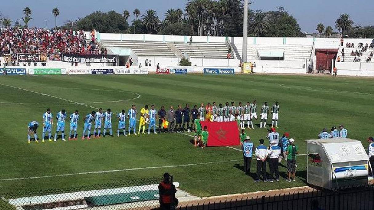 Le Difaâ El Jadida s'est imposé ce vendredi face au Hassania Agadir pour le compte des 32ème de finale aller de la Coupe du Trône (2-1).
