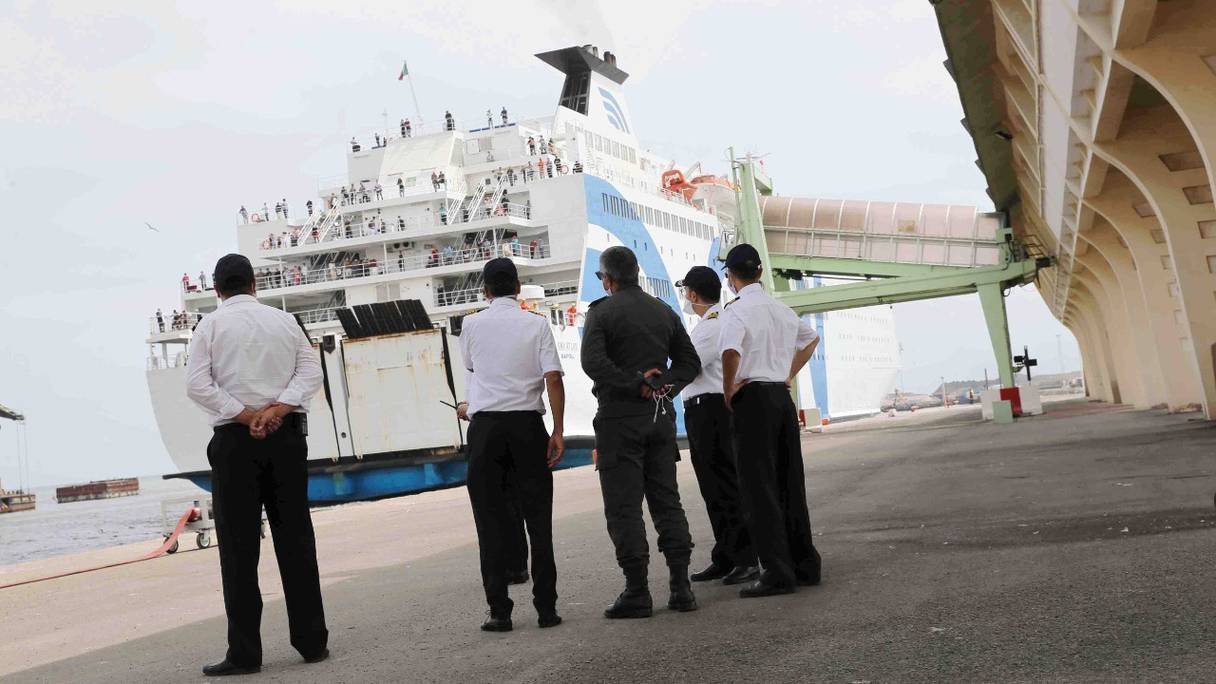 Arrivée d'un navire au port de Nador, le 17 juillet 2020.
