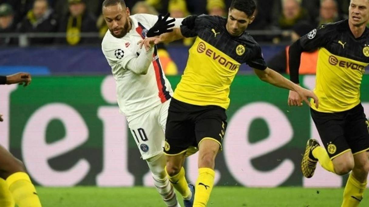 Achraf Hakimi et Neymar lors du huitième de finale aller de la Ligue des Champions Dortmund-PSG, le 18 février 2020.
