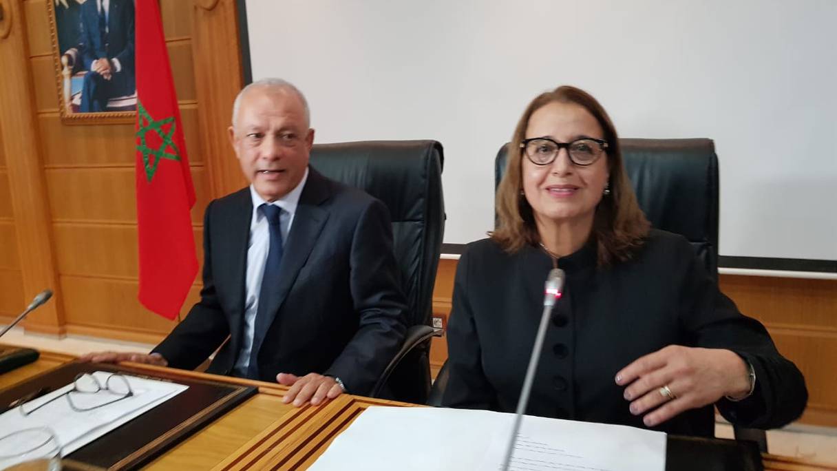 Fatima El Hassani remplace Ilyas El Omari à la présidence de la région de Tanger.
