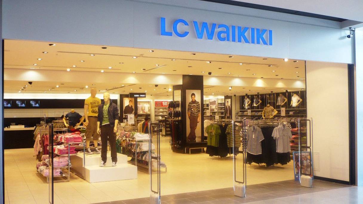 La marque de prêt-à-porter turque LC Waikiki dispose de 34 magasins au Maroc.
