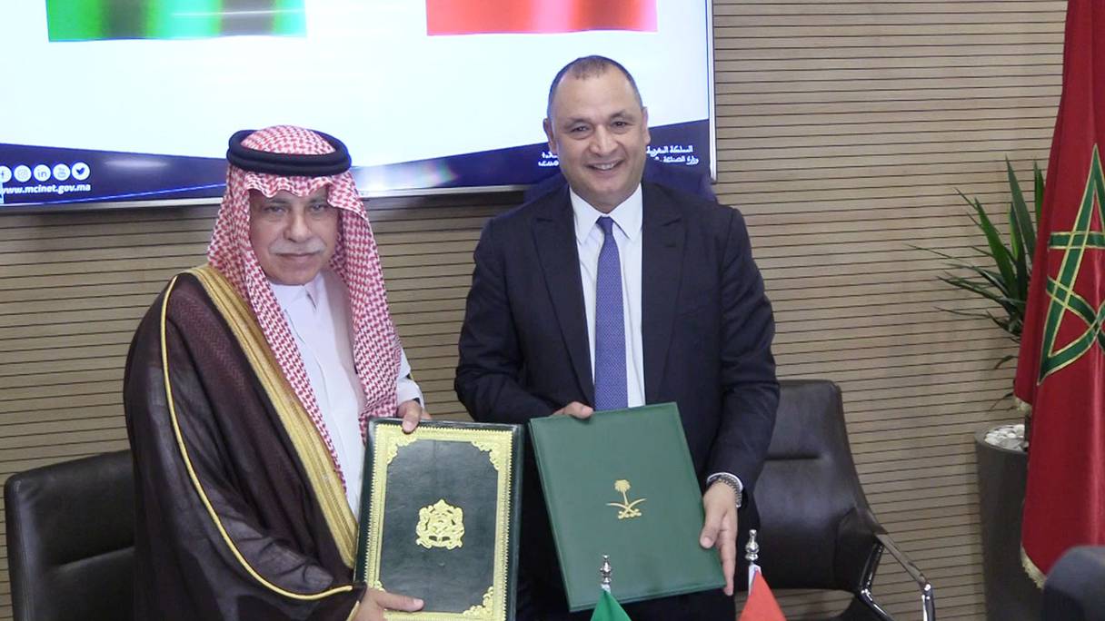 L'accord de conformité du Maroc au label «Halal» d'Arabie saoudite a été signé, le 3 octobre 2022 à Rabat, par le ministre du Commerce et de l’industrie, Ryad Mezzour, et son homologue Majid Bin Abdullah Al-Qasabi.
