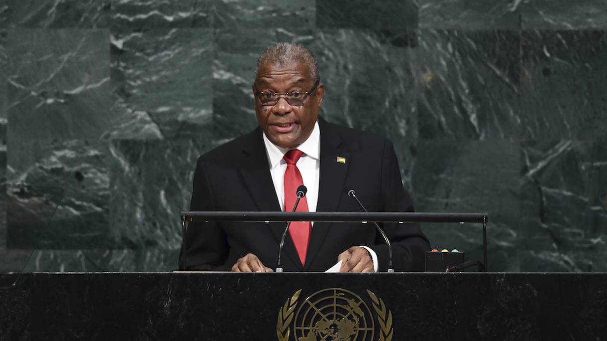 L'ancien président de Sao Tomé-et-Principe, Evaristo Carvalho, s'adressant à la 72e session de l'Assemblée générale des Nations Unies au siège de l'ONU à New York le 21 septembre 2017. 
