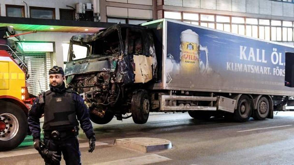 Le camion utilisé pour l'attentat a été enlevé au cours de la nuit.
