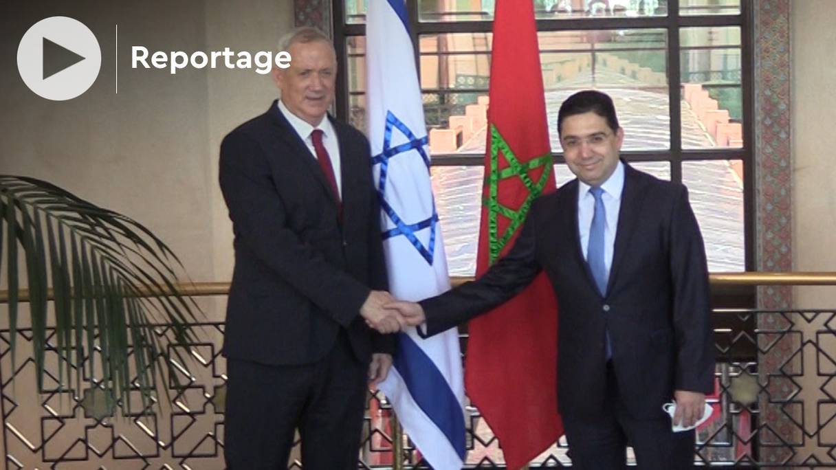 Nasser Bourita reçoit le ministre israélien de la Défense, Benny Gantz, à Rabat, le 24 novembre 2021.
