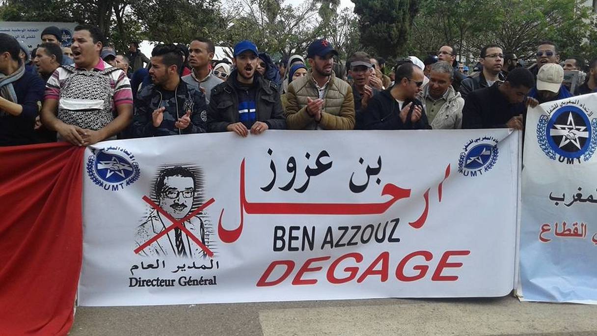 Les employés des péages des autoroutes, le 21 novembre devant le siège d'ADM à Rabat, 
