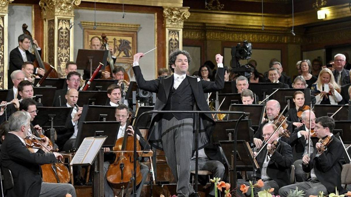 L'Orchestre philharmonique de Vienne.
