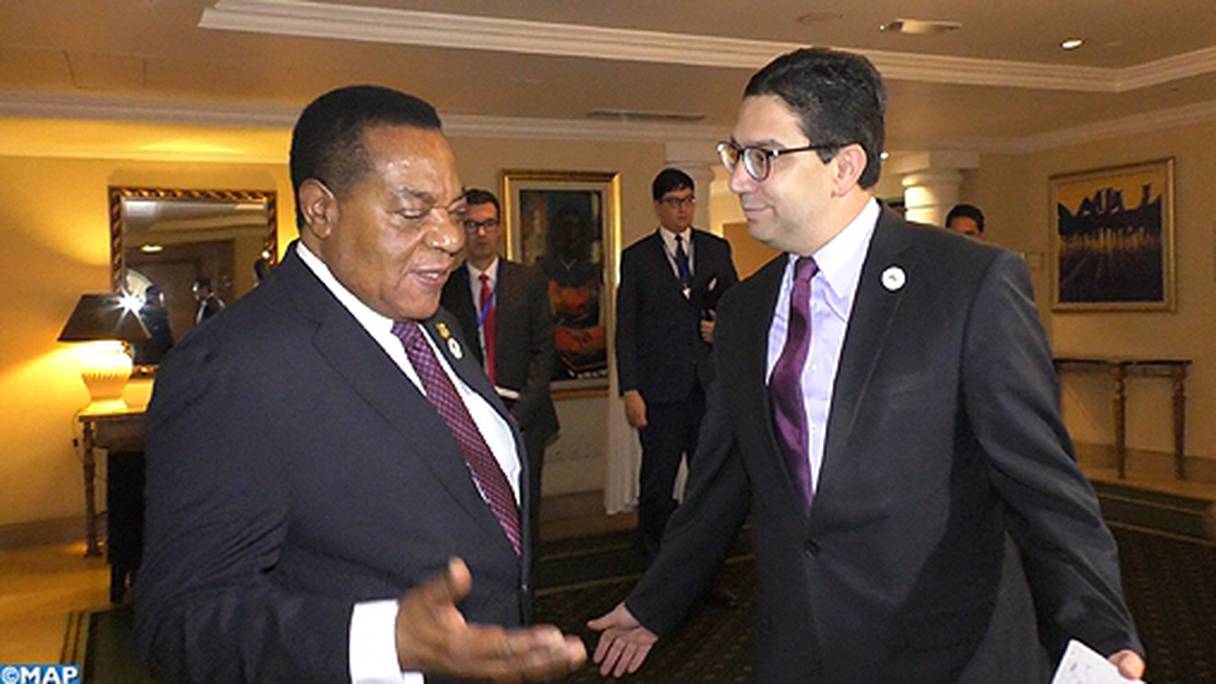 Le ministre tanzanien des Affaires étrangères, Augustine Philip, et son homologue marocain, Nasser Bourita.
