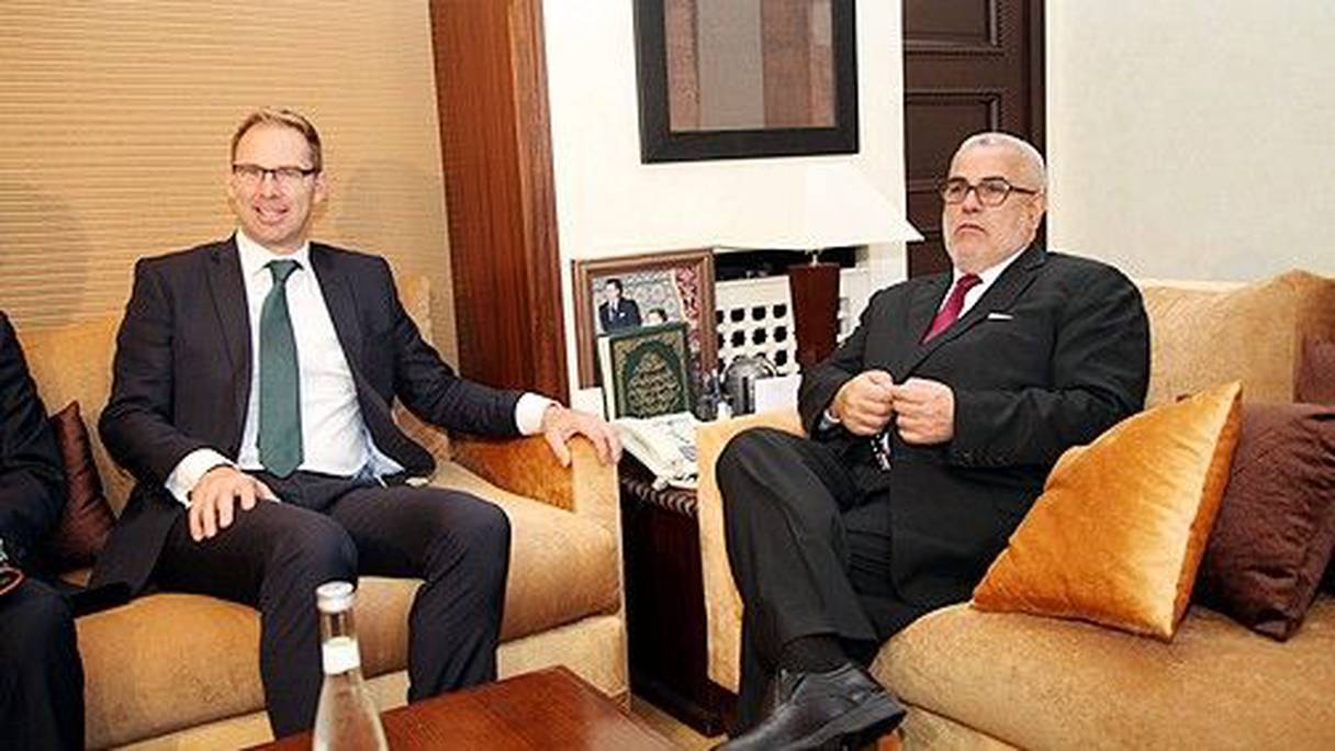 Le ministre britannique Tobias Ellwood avec Abdelilah Benkirane lors d'une précédente visite au Maroc. 
