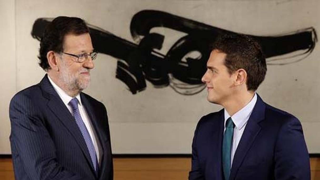 Le chef du PP, Mariano Rajoy, et le secrétaire général du parti centriste, Albert Rivera.

