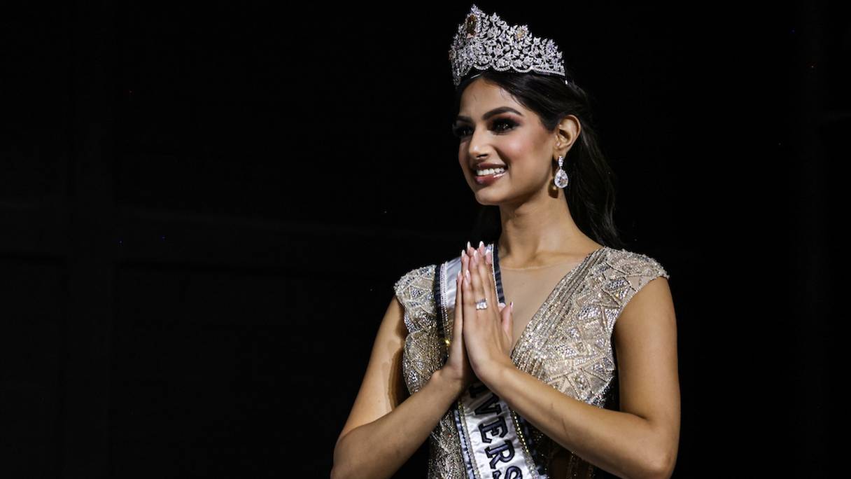 Miss Inde, Harnaaz Sandhu, a été sacrée Miss Univers lors de la 70e édition du concours, en Israël, le 13 décembre 2021.
