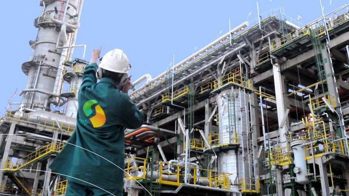 «La fluctuation des prix, ces dix derniers mois, a démontré toute l’importance de la Samir dans le contexte énergétique national actuel» a affirmé le porte-parole du gouvernement, Mustapha Baitas.
