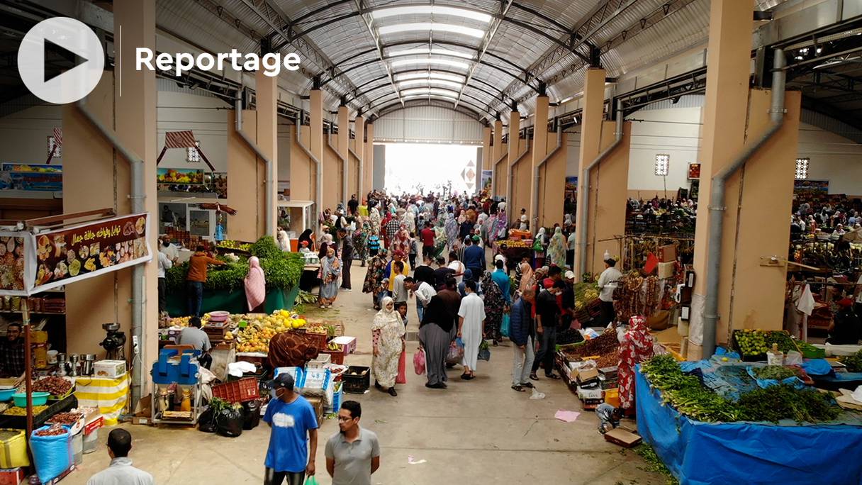 Le marché type Al Hizame à Laâyoune s'étale sur une superficie de 20 hectares. 
