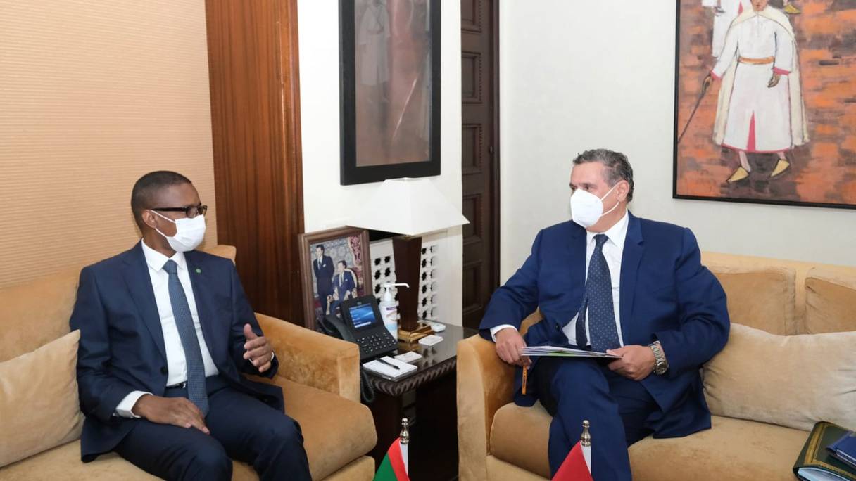 Mohamed Ould Bilal Messoud, Premier ministre mauritanien, a été reçu par Aziz Akhannouch, chef du gouvernement, le 11 mars 2022, à l'occasion de la tenue de la huitième haute commission mixte maroco-mauritanienne. 
