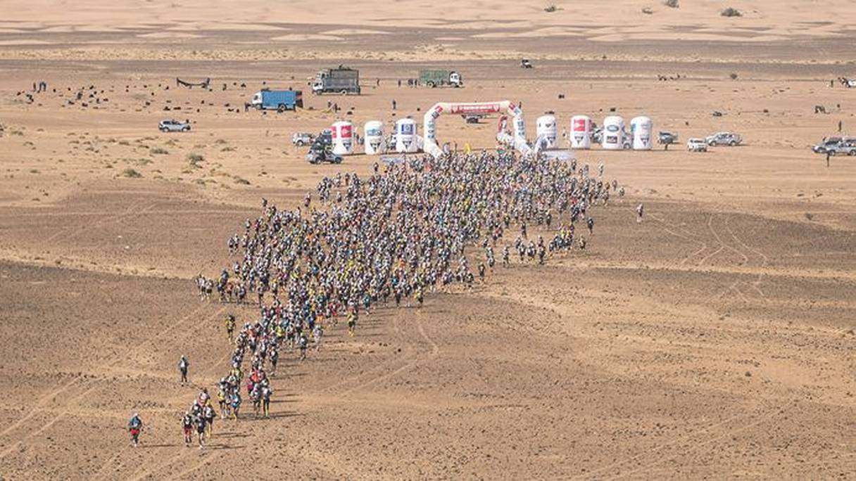 Marathon des Sables dans le désert marocain.
