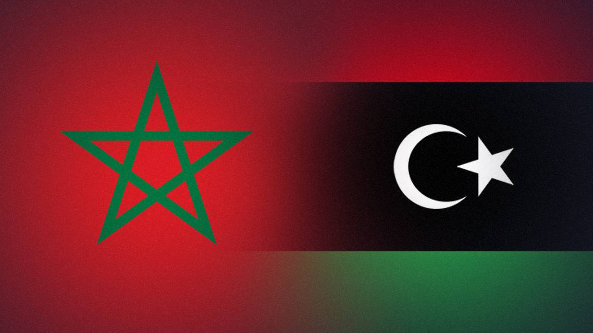 Les drapeaux du Maroc et de la Libye.
