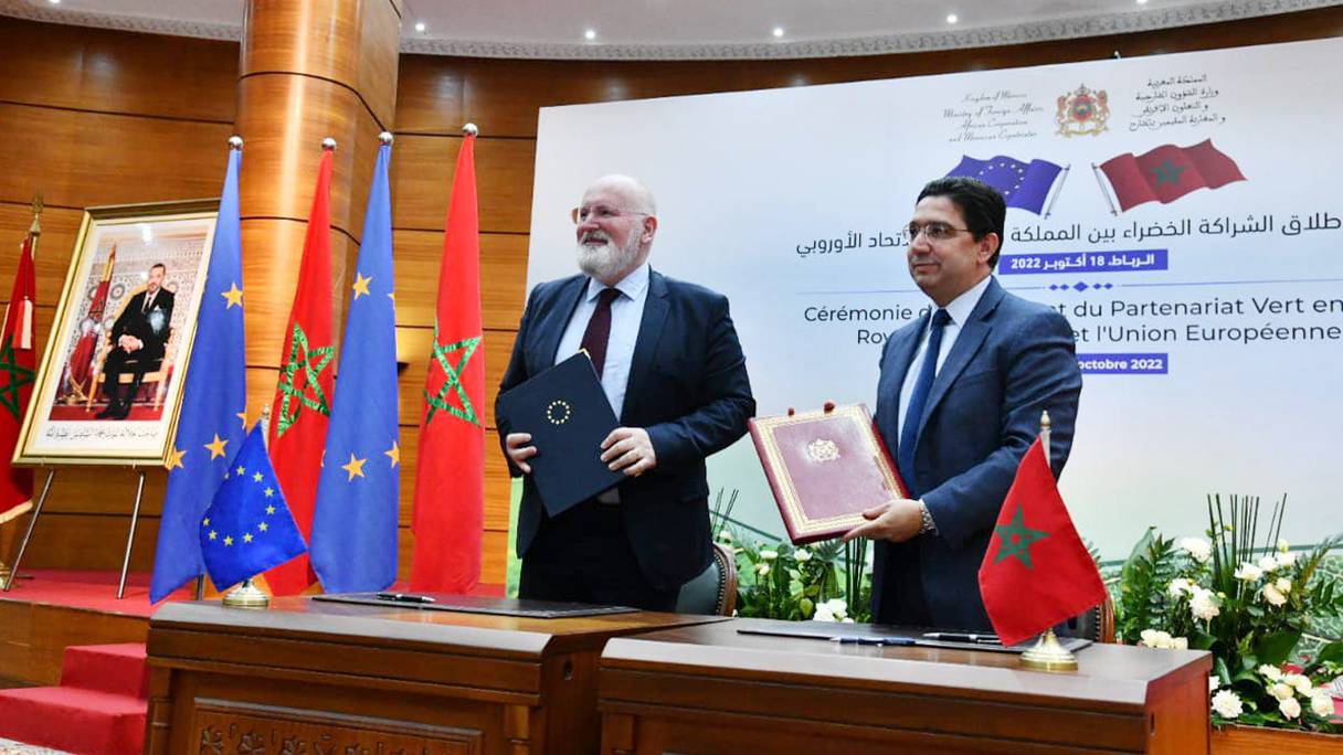 Le Partenariat Vert a été signé, le 18 octobre 2022 à Rabat, par Nasser Bourita, ministre des Affaires étrangères, et le Vice-Président exécutif de la Commission européenne, Frans Timmerman.
