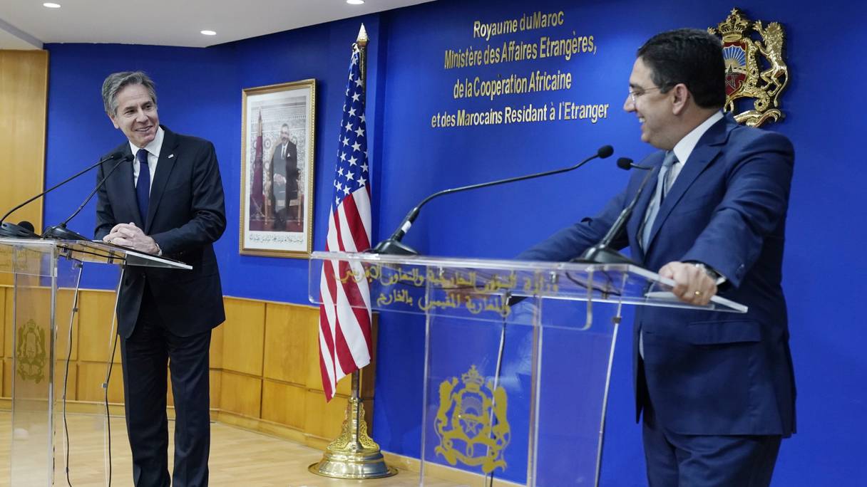 Le secrétaire d'Etat Antony Blinken et le ministre des Affaires étrangères Nasser Bourita, mardi 29 mars 2022, lors de leur conférence de presse à Rabat.
