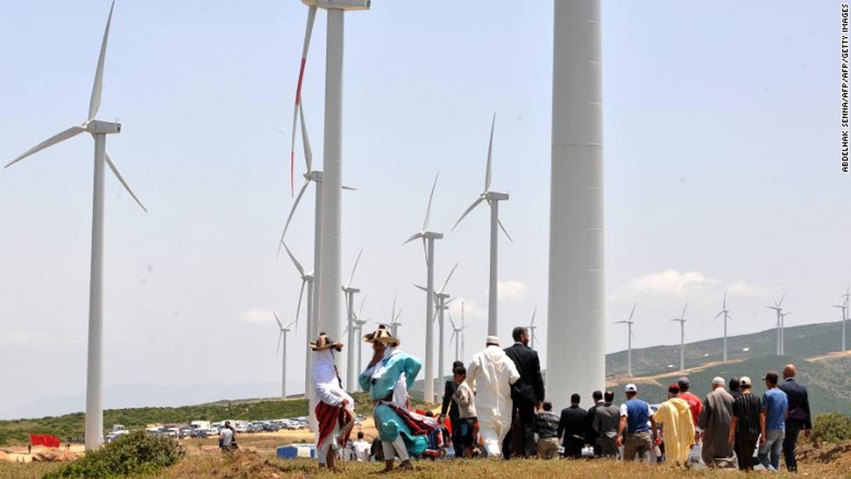 CNN a utilisé cette illustration et précisé que "le parc éolien de Melloussa, à 21 miles de Tanger, dans le Nord du Maroc, compte 165 turbines, d'une capacité de production de 140 MW".
