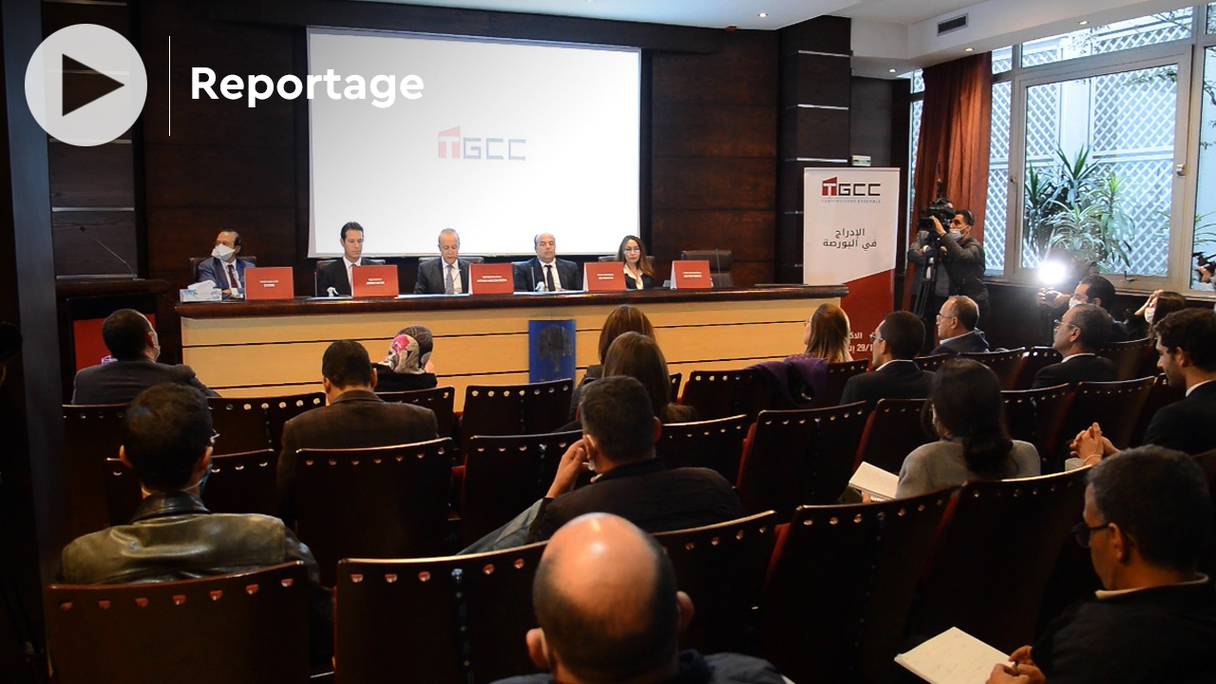 Le top management de TGCC, avec à sa tête le PDG et fondateur Mohammed Bouzoubaa, lors de la conférence de presse, lundi 22 novembre 2021, au siège de la Bourse de Casablanca.
