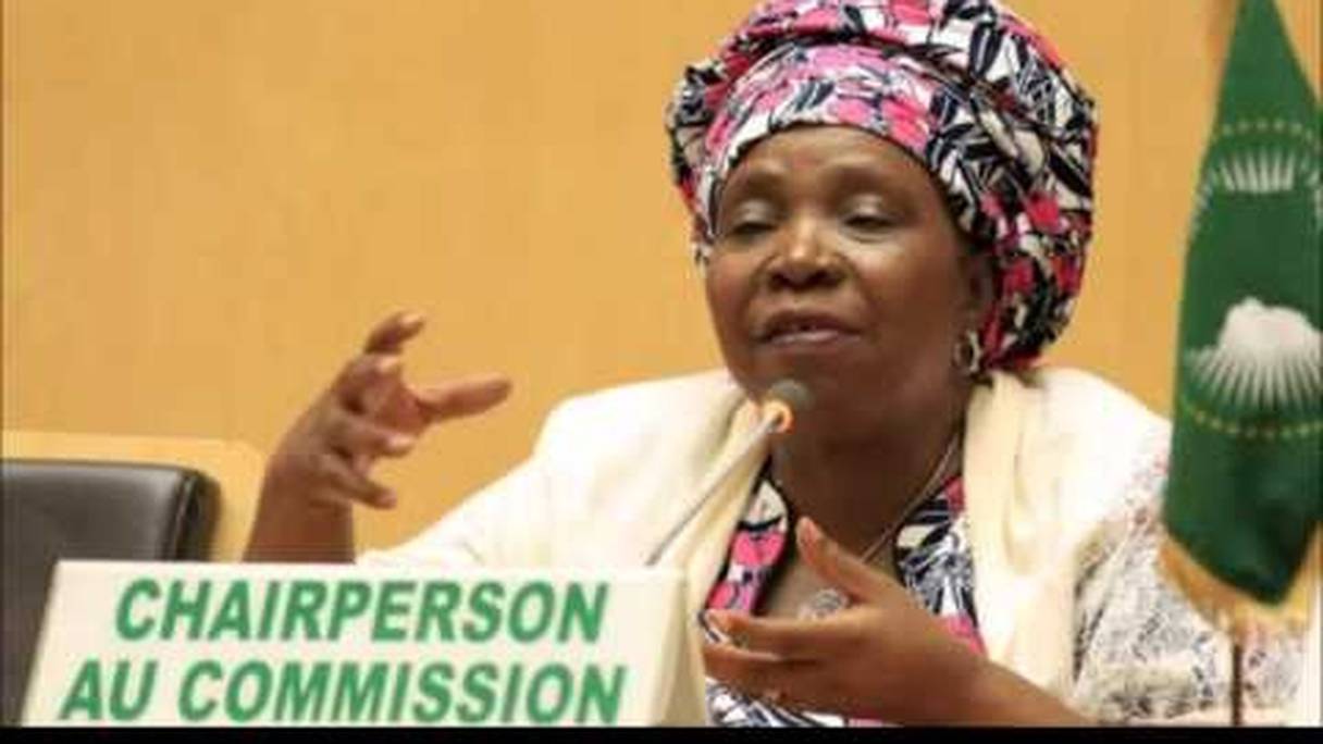 Dlamini Zuma, présidente sortante de la Commission de l'Union africaine.
