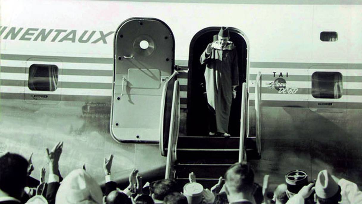 Le roi Mohammed V à son retour d'exil, le 16 novembre 1955.
