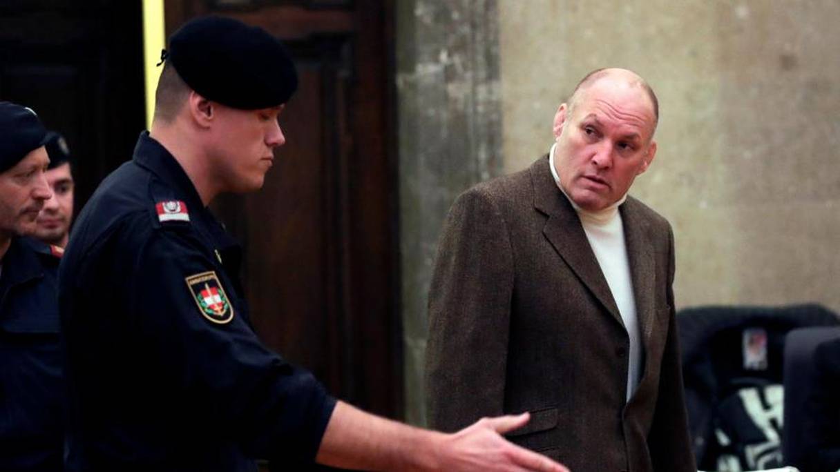 L'ancien judoka autrichien, Peter Seisenbacher, condamné à 5 ans de prison pour viols sur mineures.
