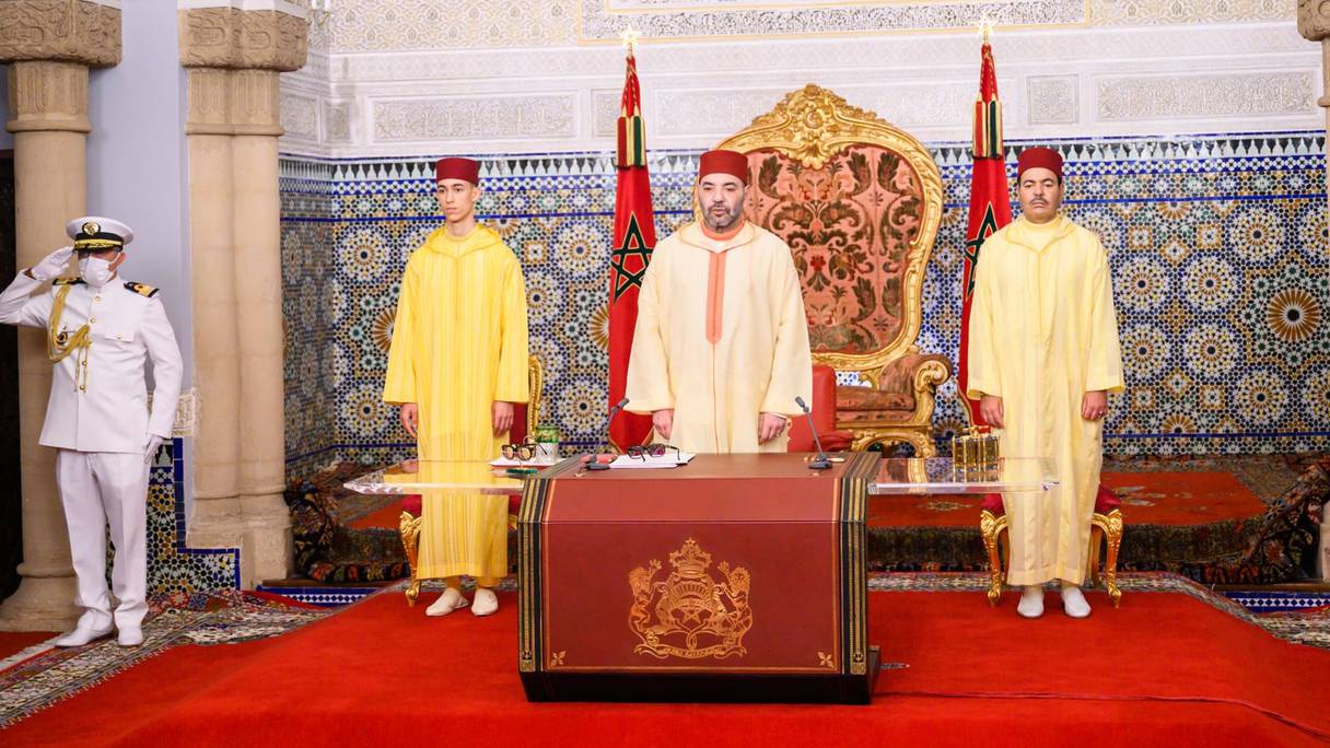 Le Roi Mohammed VI prononce un discours, le 20 août 2022, à l'occasion de la commémoration de la Révolution du Roi et du Peuple.
