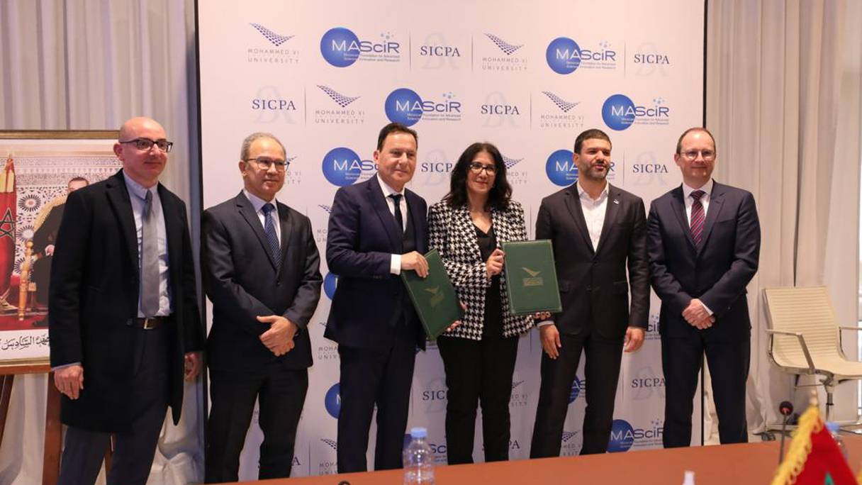 SICPA et la Fondation MAScIR de l’Université Mohammed VI Polytechnique ont signé, ce lundi 27 février 2023 à Benguerir,  une convention de partenariat dans le domaine de la recherche et du développement technologique.