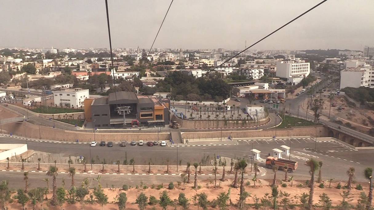 Le nouveaux téléphérique d'Agadir relie le pont Tildi et la Kasbah d’Agadir Oufella sur une distance de 1.700 mètres linéaires.
