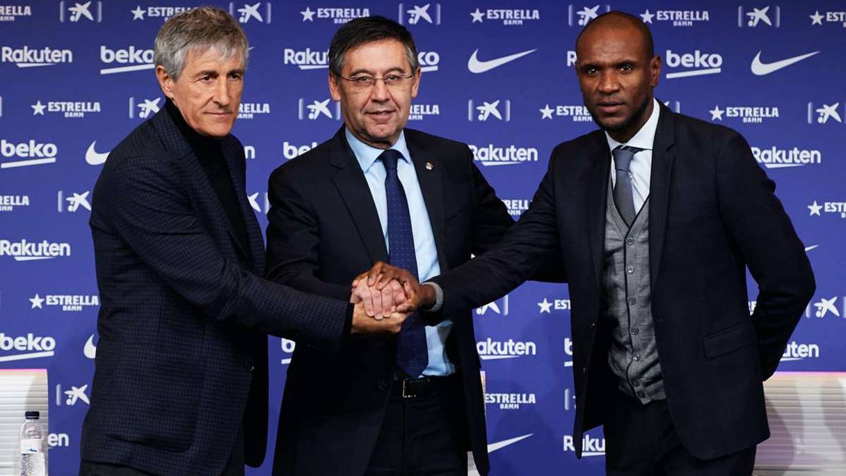 Quique Setién, Josep Bartomeu et Eric Abidal, entraîneur, président et directeur sportif du FC Barcelone.
