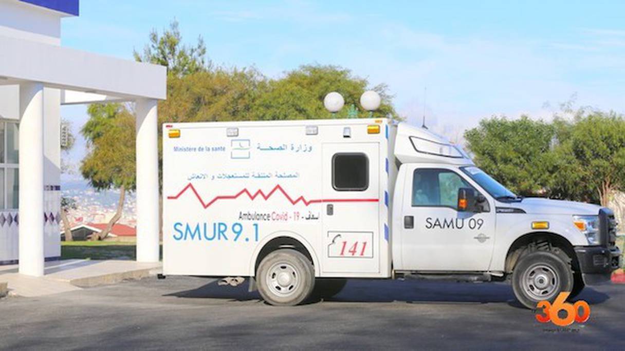 Tanger: une ambulance "Allô SAMU 141" pour l'aide d'urgence médicale.
