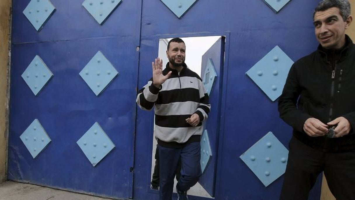 Younès Chekkouri, quittant la prison "Zaki" à Salé.
