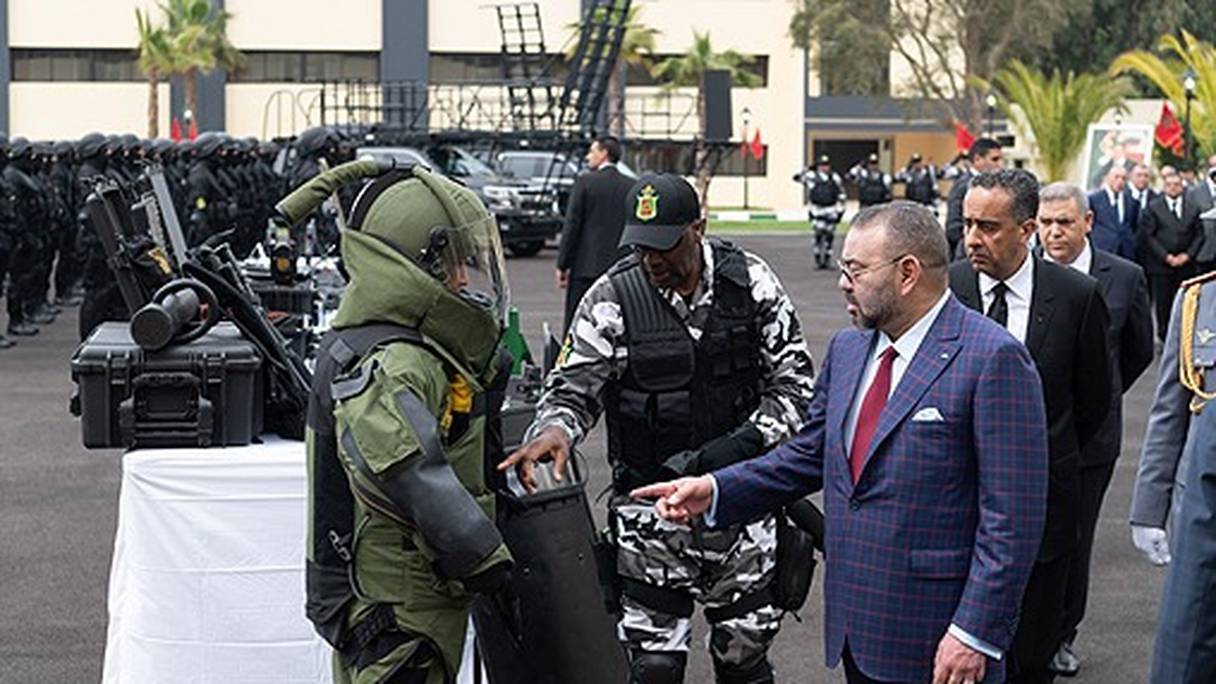 Le roi Mohammed VI en visite au siège de la DGST
