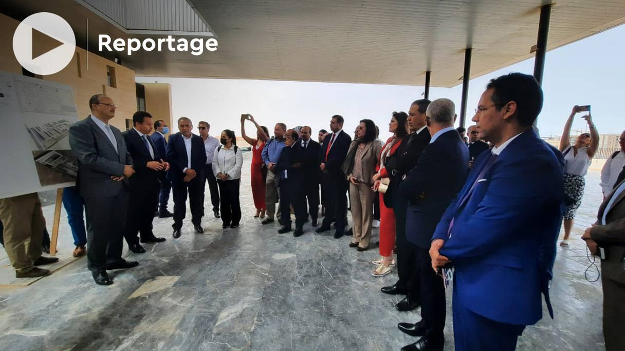 Les députés du Parlement andin et du Parlement du Maroc en visite à Laâyoune, lundi 4 juillet 2022.
