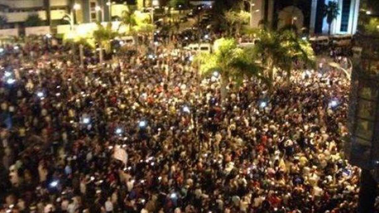 Les Tangérois étaient nombreux à descendre dans la rue pour protester contre des factures salées.

