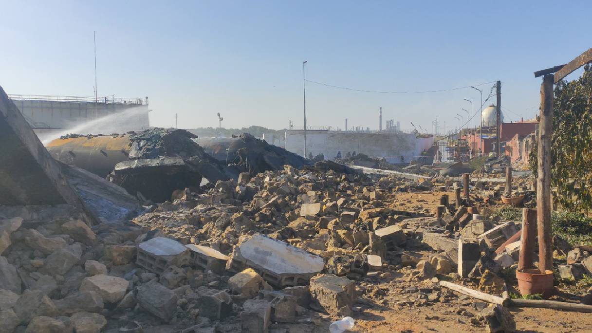 Les dégâts provoqués par les explosions et l'incendie d'un dépôt de gaz qui ont eu lieu à Mohammedia, jeudi 22 décembre 2022.
