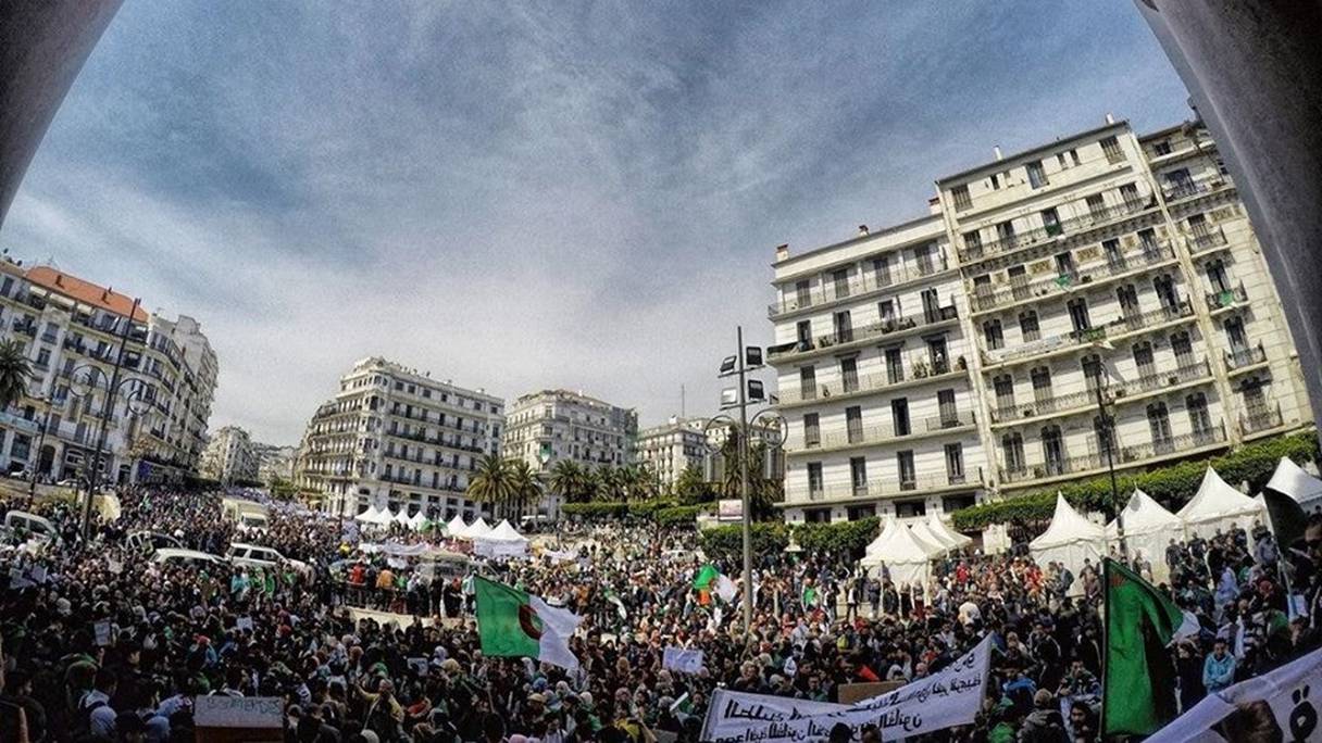 En dépit de l'arrêt forcé des manifestations, à cause du Covid-19, la répression continue de s'abattre en Algérie.
