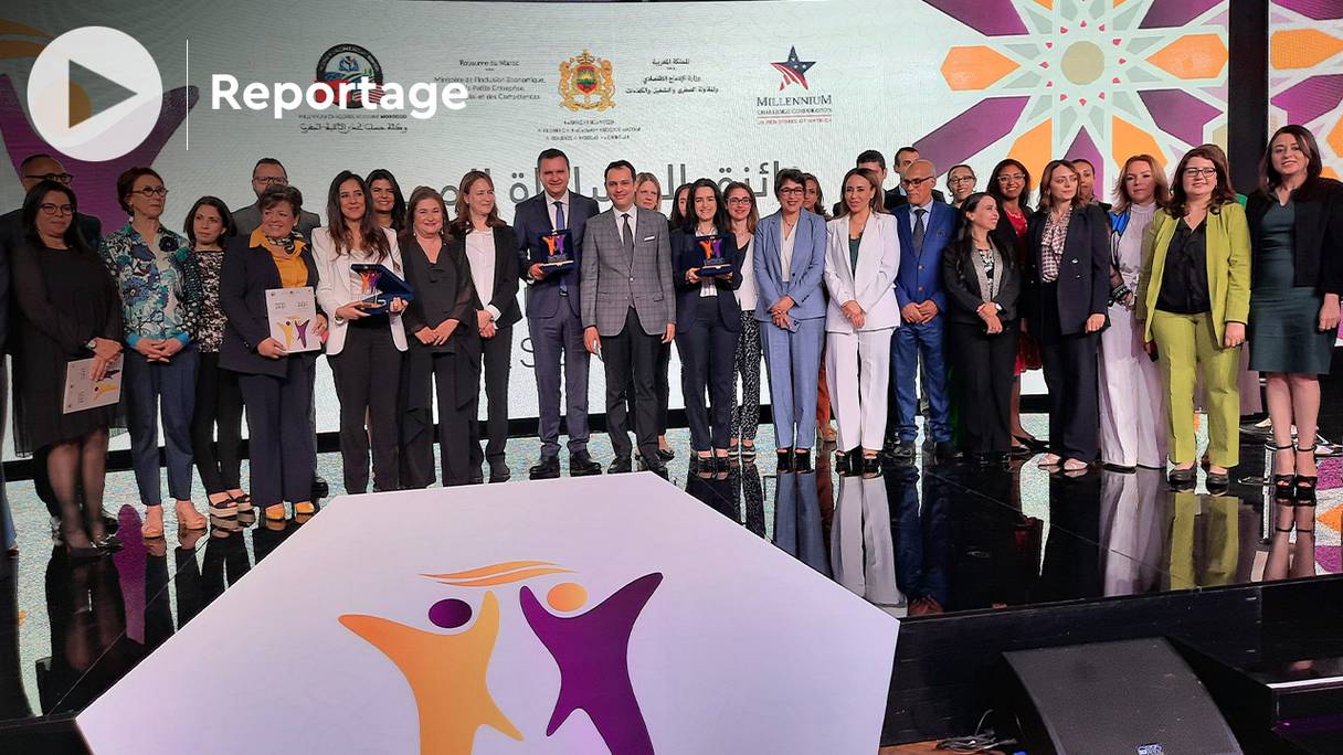 Younes Sekkouri, ministre de l’Inclusion économique, de la Petite Entreprise, de l’Emploi et des compétences, a remis les trois trophées de l’égalité professionnelle, jeudi 12 mai 2022, à Rabat.
