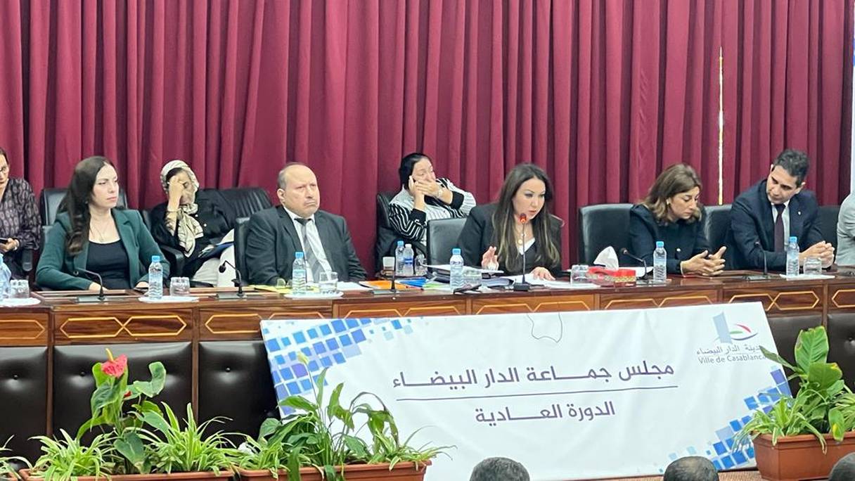 Le Conseil de la commune de Casablanca a tenu la deuxième partie de sa session d’octobre, ce mercredi 19 octobre 2022, au siège de la Wilaya de la Région Casablanca-Settat.
