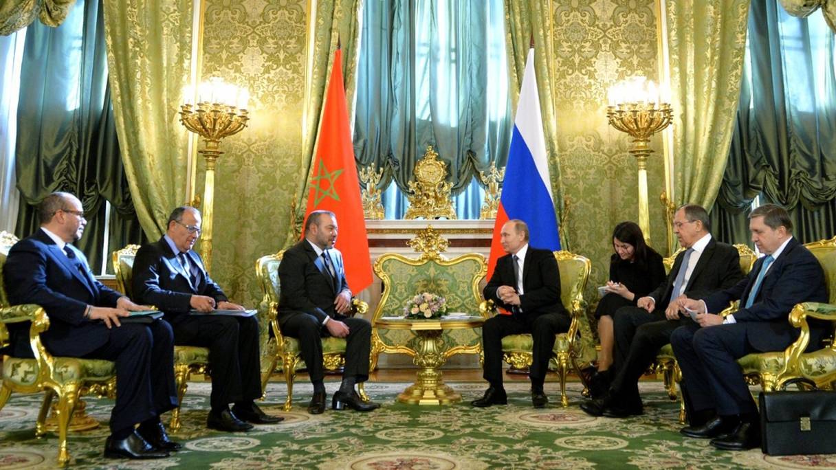 Accueil royal pour Mohammed VI de la part du président de la Fédération de Russie, Vladimir Poutine, lors de la visite historique du souverain le 15 mars 2016 à Moscou.
