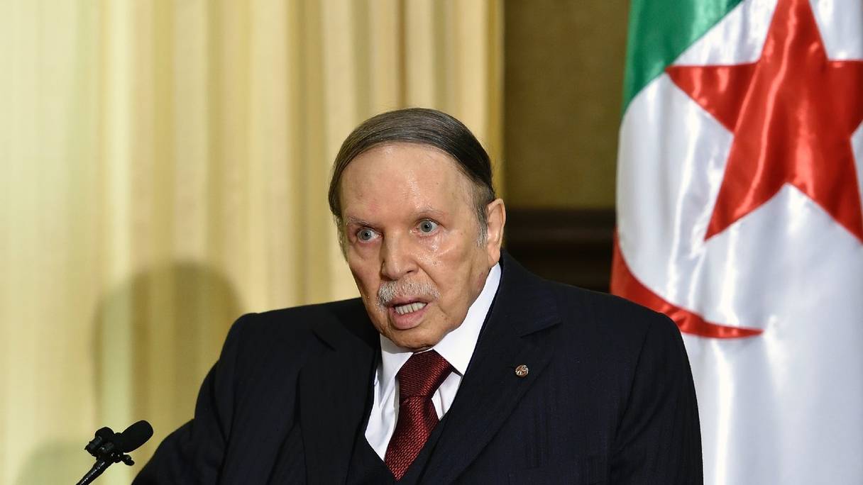 Le président algérien Abdelaziz Bouteflika, le 10 avril 2016 à Zeralda, près d'Alger. 
