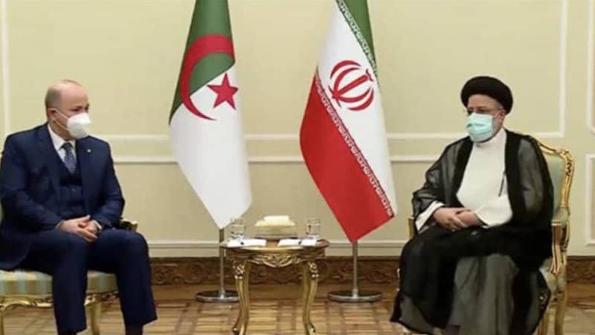 Le Premier ministre algérien, Aymen Benabderrahmane, en compagnie du nouveau président d'Iran, Ebrahim Raïssi.
