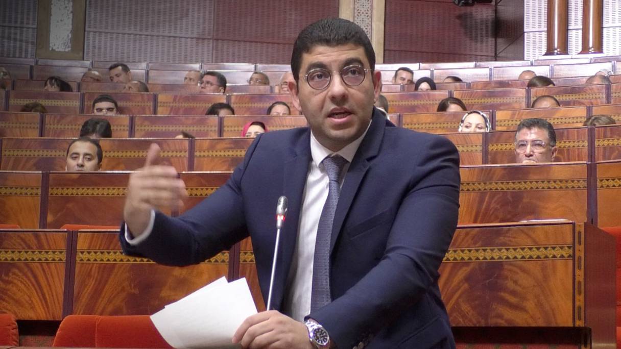 Le ministre de la Jeunesse, de la culture et de la communication, Mehdi Bensaïd lors de la séance des questions orales à la Chambre des représentants, lundi 31 octobre 2022.
