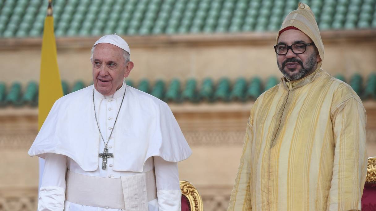 Le roi Mohammed VI et le pape François.
