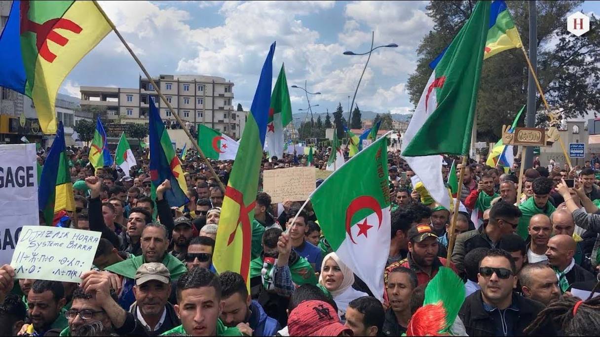 Manifestations populaires à Bejaïa, en Kabylie.
