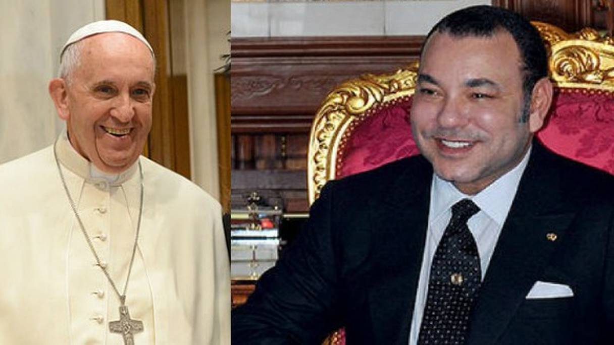 Le Roi Mohammed VI et le Pape François.
